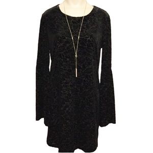 ADRIENNE VITTADINI sz Small Short Dress Fluted Sleeve Black on Black NWT